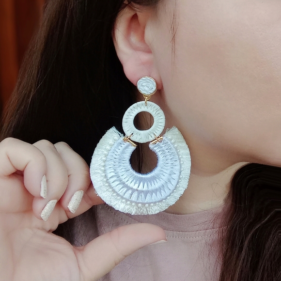 🪴Artemis Collection🪴 Boho Tassel Statement Earrings - Picture 4 of 17